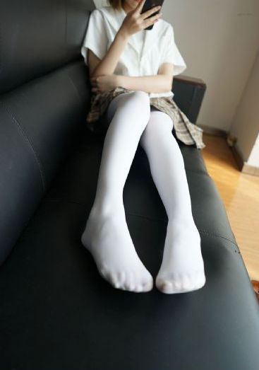 年轻女教师高潮_超清版蓝光版中文字幕包